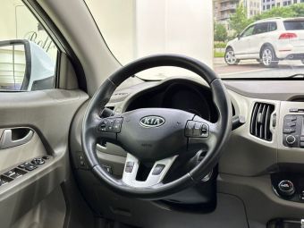 Kia Sportage Prestige, 2.0 л, АКПП, 2012 фото 10