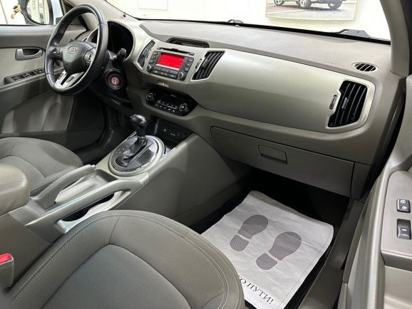 Kia Sportage Prestige, 2.0 л, АТ, 2012 фото 13
