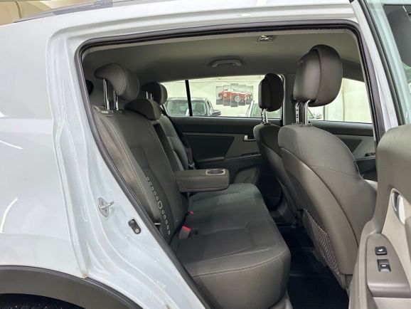 Kia Sportage Prestige, 2.0 л, АТ, 2012 фото 1