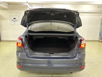 Ford Focus Titanium, 1.6 л, РКПП, 2014 фото 9