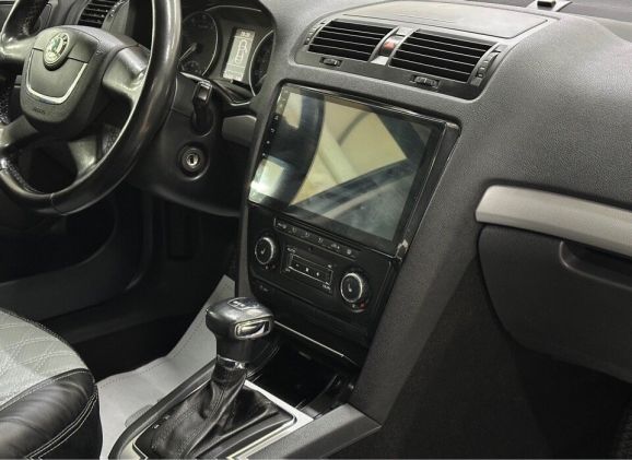 Skoda Octavia, 1.4 л, Робот, 2010 фото 14