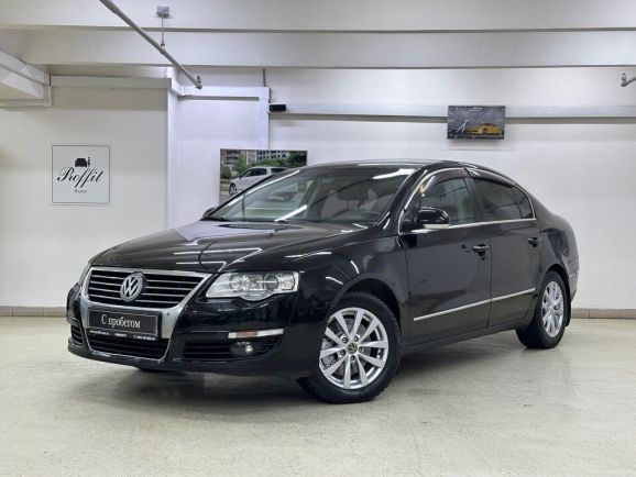 Volkswagen Passat Highline, 1.8 л, Робот, 2010 фото 3