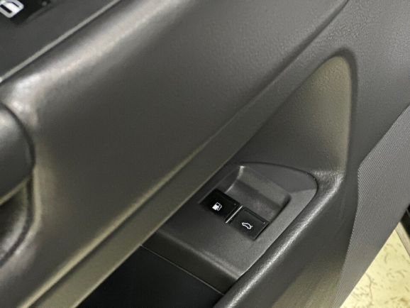 Volkswagen Touareg, 3.0 л, АТ, 2010 фото 9