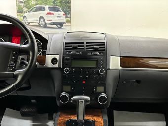 Volkswagen Touareg, 3.0 л, АКПП, 2010 фото 13