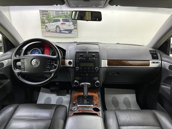 Volkswagen Touareg, 3.0 л, АТ, 2010 фото 14