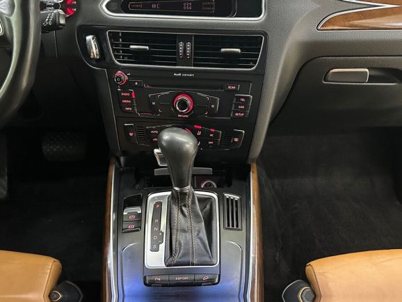 Audi Q5, 2.0 л, Робот, 2009 фото 19