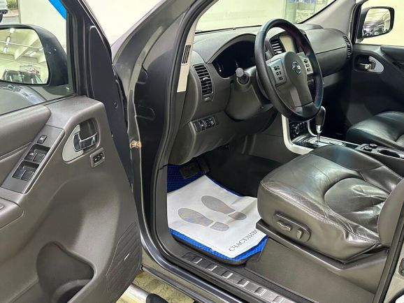 Nissan Pathfinder LE +camera, 2.5 л, АТ, 2014 фото 13