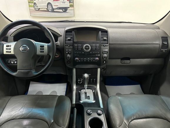 Nissan Pathfinder LE +camera, 2.5 л, АТ, 2014 фото 15