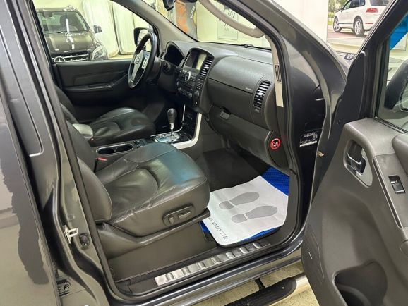 Nissan Pathfinder LE +camera, 2.5 л, АТ, 2014 фото 18