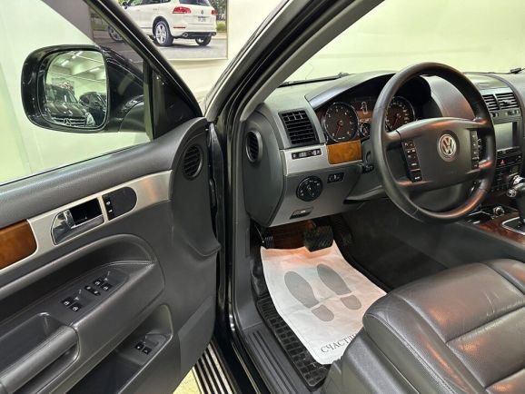 Volkswagen Touareg, 3.0 л, АТ, 2008 фото 12