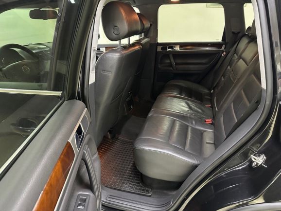 Volkswagen Touareg, 3.0 л, АТ, 2008 фото 1