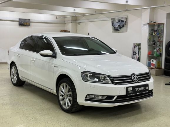 Volkswagen Passat Highline, 1.8 л, Робот, 2012 фото 5