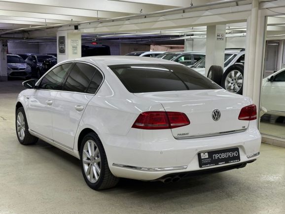 Volkswagen Passat Highline, 1.8 л, Робот, 2012 фото 8