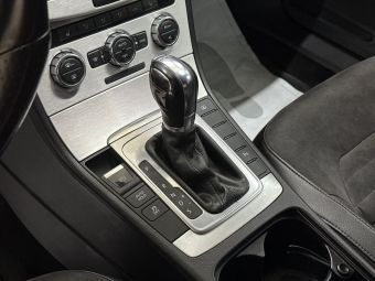 Volkswagen Passat Highline, 1.8 л, Робот, 2012 фото 17