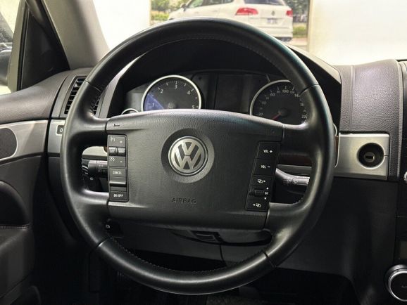 Volkswagen Touareg, 2.5 л, АТ, 2008 фото 11