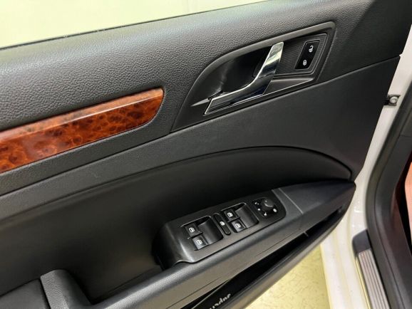 Skoda Superb Elegance, 1.8 л, АТ, 2012 фото 2