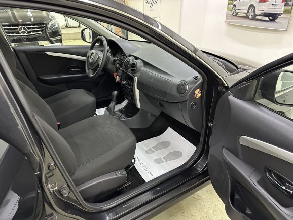 Nissan Almera Comfort, 1.6 л, МТ, 2014 фото 2