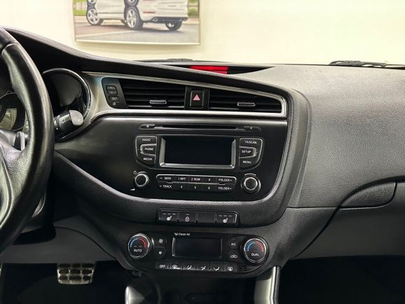 Kia Ceed, 1.6 л, АТ, 2015 фото 10