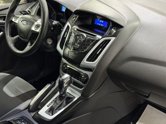 Ford Focus, 1.6 л, Робот, 2012 фото 16