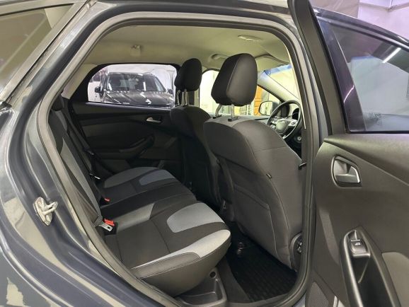 Ford Focus, 1.6 л, Робот, 2012 фото 2