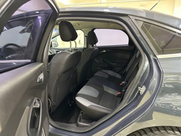 Ford Focus, 1.6 л, Робот, 2012 фото 1