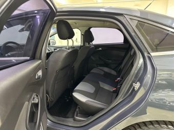 Ford Focus, 1.6 л, РКПП, 2012 фото 1