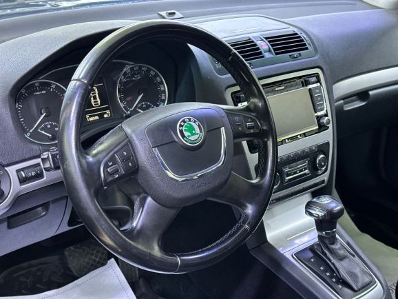 Skoda Octavia, 1.4 л, Робот, 2011 фото 11