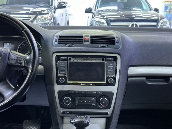 Skoda Octavia, 1.4 л, Робот, 2011 фото 13