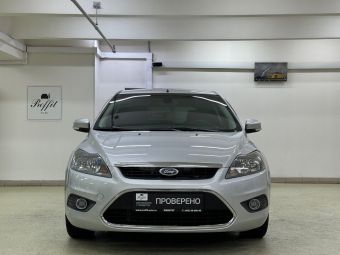 Ford Focus Titanium, 1.8 л, МКПП, 2010 фото 4