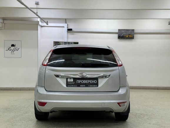 Ford Focus Titanium, 1.8 л, МТ, 2010 фото 7