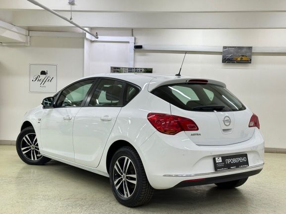 Opel Astra Active, 1.6 л, АТ, 2013 фото 8