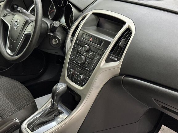 Opel Astra Active, 1.6 л, АТ, 2013 фото 12