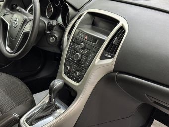 Opel Astra Active, 1.6 л, АКПП, 2013 фото 12