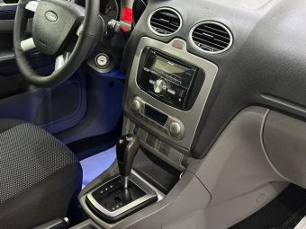 Ford Focus Ghia, 1.6 л, АКПП, 2011 фото 14