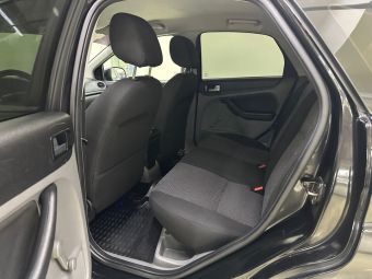 Ford Focus Ghia, 1.6 л, АКПП, 2011 фото 2