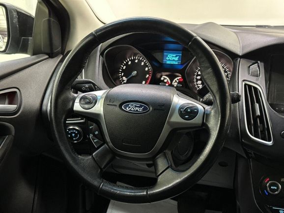 Ford Focus Titanium, 2.0 л, Робот, 2014 фото 12