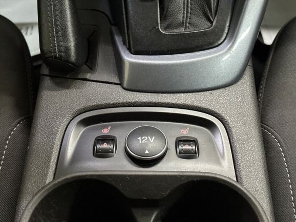 Ford Focus Titanium, 2.0 л, Робот, 2014 фото 15