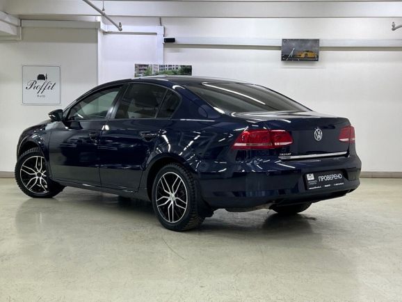 Volkswagen Passat, 1.4 л, Робот, 2011 фото 6