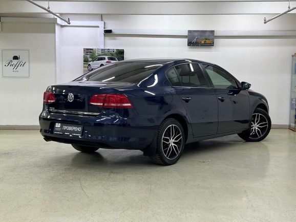 Volkswagen Passat, 1.4 л, Робот, 2011 фото 8