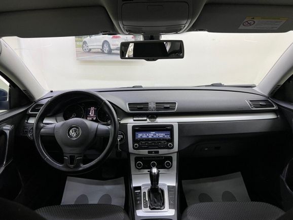 Volkswagen Passat, 1.4 л, Робот, 2011 фото 15