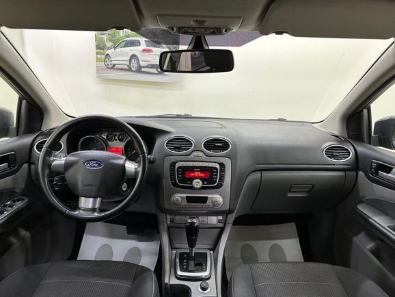 Ford Focus Titanium, 2.0 л, АТ, 2010 фото 11