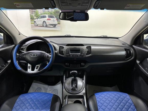 Kia Sportage, 2.0 л, АТ, 2011 фото 10