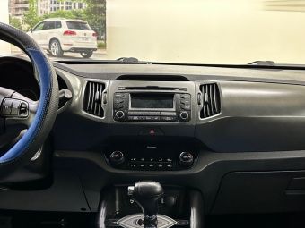 Kia Sportage, 2.0 л, АКПП, 2011 фото 17