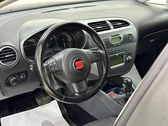 Seat Leon, 2.0 л, АТ, 2008 фото 11