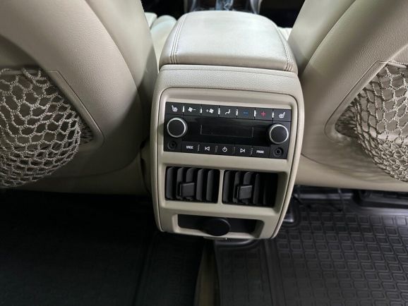 Cadillac SRX, 3.0 л, АТ, 2011 фото 17