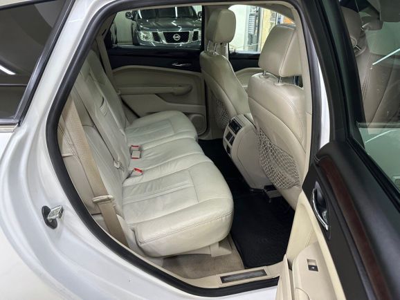 Cadillac SRX, 3.0 л, АТ, 2011 фото 19