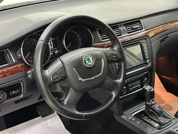 Skoda Superb, 1.8 л, АТ, 2013 фото 13