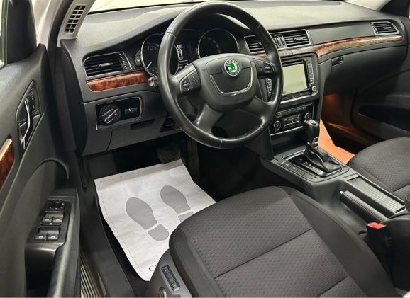Skoda Superb, 1.8 л, АТ, 2013 фото 14