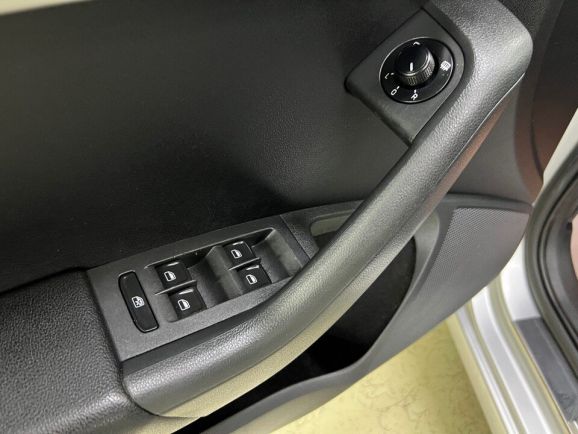 Skoda Octavia, 1.4 л, Робот, 2014 фото 9