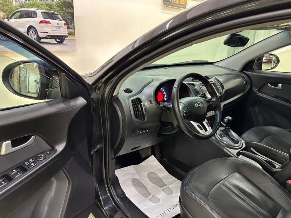 Kia Sportage, 2.0 л, АТ, 2012 фото 9